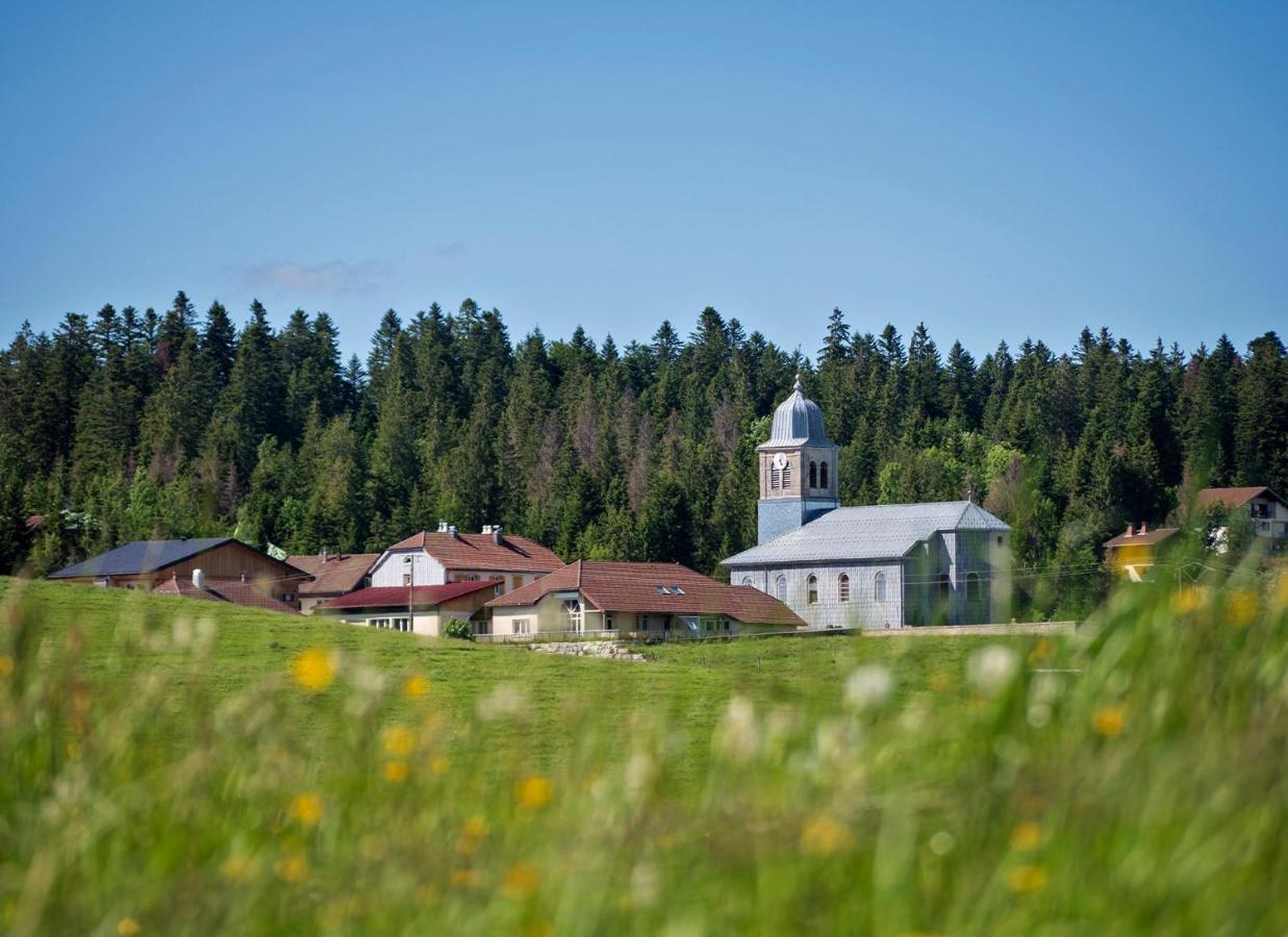 NanchezLes Loges Du Jura 4 Etoiles公寓 外观 照片