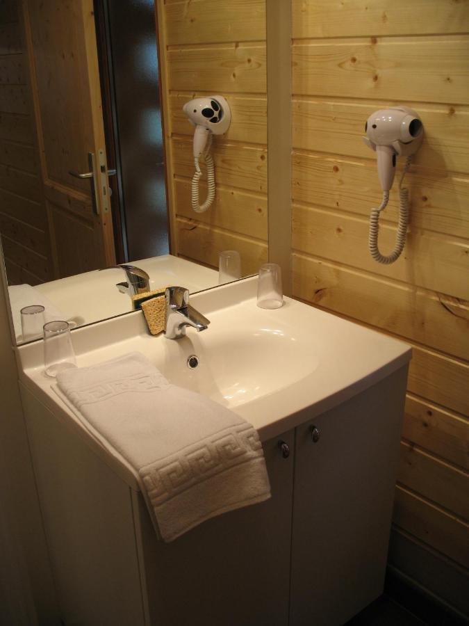 NanchezLes Loges Du Jura 4 Etoiles公寓 外观 照片